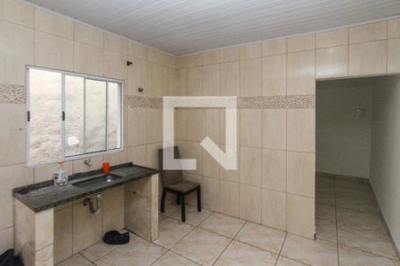Cozinha de casa para alugar com 1 quarto, 30m² em Jardim Vila Formosa, São Paulo