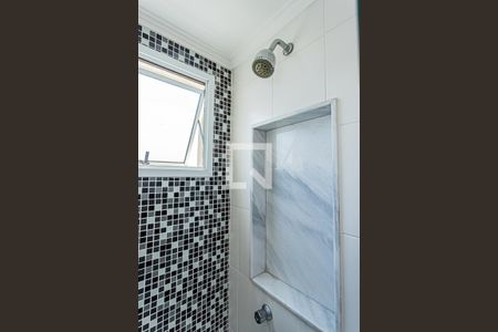 Apartamento para alugar com 69m², 2 quartos e 1 vaga Apartamento para alugar com 69m², 2 quartos e 1 vagaBanheiro social