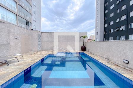 Apartamento à venda com 34m², 1 quarto e sem vagaÁrea comum - Piscina