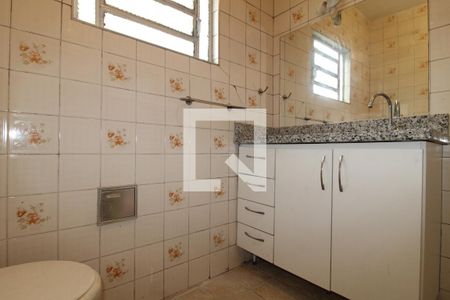 Casa à venda com 150m², 3 quartos e 2 vagasBanheiro da Suíte 2