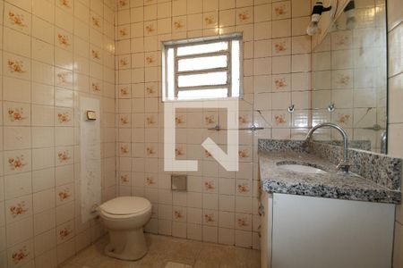 Casa à venda com 150m², 3 quartos e 2 vagasBanheiro da Suíte 2