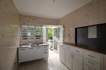 Casa à venda com 150m², 3 quartos e 2 vagasCozinha