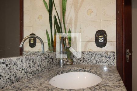 Casa à venda com 150m², 3 quartos e 2 vagasBanheiro da Suíte 1