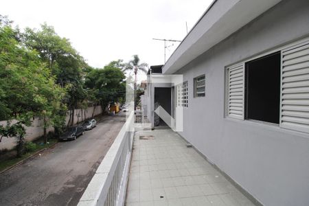 Casa à venda com 150m², 3 quartos e 2 vagasVaranda/área externa