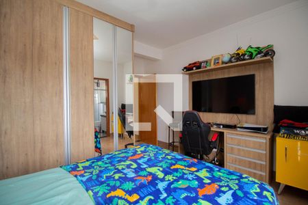 Casa à venda com 170m², 3 quartos e 6 vagasQuarto 2 - Suíte 2