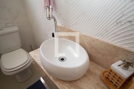 Casa à venda com 170m², 3 quartos e 6 vagasLavabo