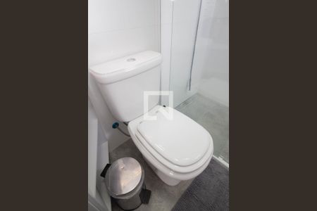 Casa à venda com 170m², 3 quartos e 6 vagasBanheiro da Suíte 2 