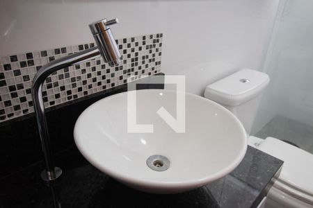 Casa à venda com 170m², 3 quartos e 6 vagasBanheiro da Suíte 3 