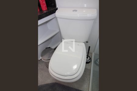 Casa à venda com 170m², 3 quartos e 6 vagasBanheiro da Suíte 1