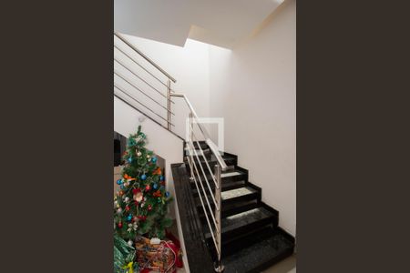 Escada de casa à venda com 3 quartos, 170m² em Nossa Senhora do Ó, São Paulo