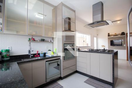 Casa à venda com 170m², 3 quartos e 6 vagasCozinha