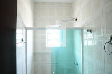 Casa para alugar com 250m², 3 quartos e 2 vagasBanheiro Social