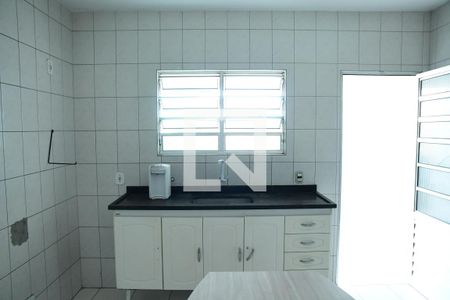 Casa para alugar com 250m², 3 quartos e 2 vagasCozinha