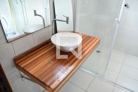 Casa para alugar com 250m², 3 quartos e 2 vagasBanheiro da suíte