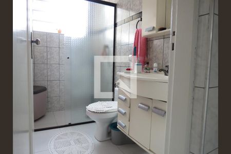 Banheiro de casa à venda com 1 quarto, 279m² em Jardim Santo Elias, São Paulo