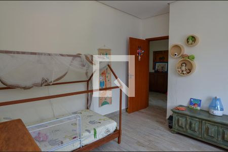 Casa de condomínio à venda com 300m², 5 quartos e 1 vaga Casa de condomínio à venda com 300m², 5 quartos e 1 vagaQuarto 2