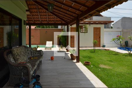 Casa de condomínio à venda com 300m², 5 quartos e 1 vaga Casa de condomínio à venda com 300m², 5 quartos e 1 vagaÁrea comum