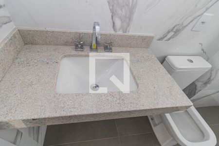 Banheiro de kitnet/studio à venda com 1 quarto, 37m² em Petrópolis, Porto Alegre