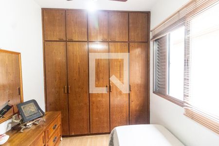 Casa à venda com 170m², 3 quartos e 3 vagas Casa à venda com 170m², 3 quartos e 3 vagasQuarto 2