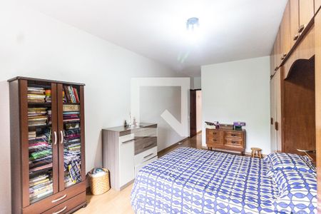 Casa à venda com 170m², 3 quartos e 3 vagas Casa à venda com 170m², 3 quartos e 3 vagasQuarto 1