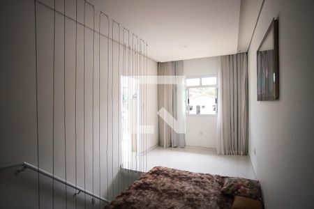 Casa à venda com 180m², 3 quartos e 5 vagasSala 2