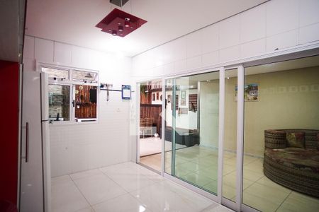 Cozinha de casa para alugar com 3 quartos, 180m² em Etelvina Carneiro, Belo Horizonte