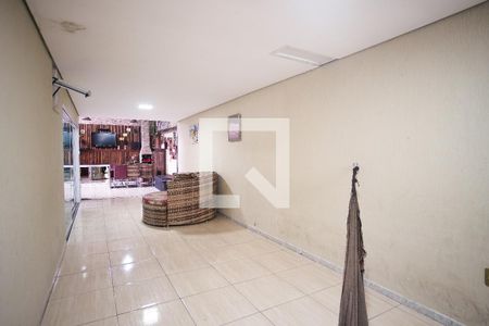 Casa à venda com 180m², 3 quartos e 5 vagasVaranda gourmet