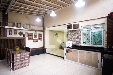 Casa à venda com 180m², 3 quartos e 5 vagasEspaço Gourmet