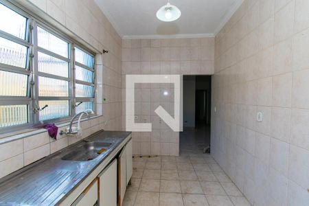Cozinha de casa para alugar com 2 quartos, 100m² em Jardim Sao Roberto, São Paulo