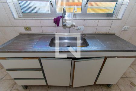 Cozinha de casa para alugar com 2 quartos, 100m² em Jardim Sao Roberto, São Paulo