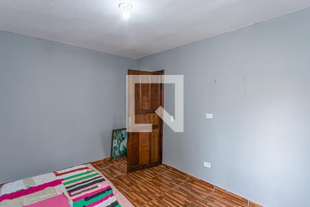 Quarto 1 de casa para alugar com 3 quartos, 80m² em Vila Picinin, São Paulo