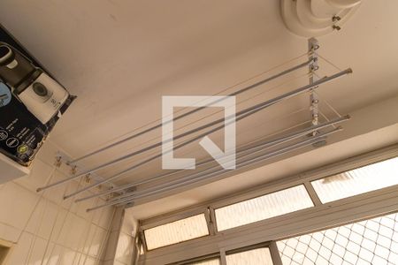 Apartamento à venda com 83m², 3 quartos e 1 vagaÁrea de serviço