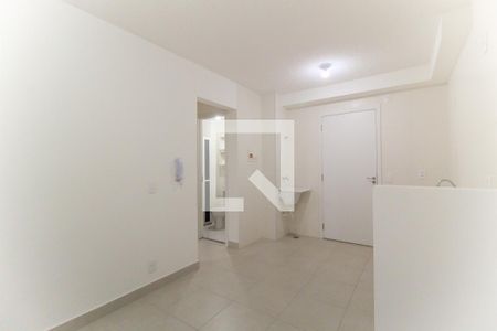Sala e cozinha de apartamento para alugar com 2 quartos, 33m² em Fazenda Aricanduva, São Paulo