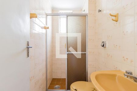 Banheiro de apartamento para alugar com 1 quarto, 38m² em Floresta, Porto Alegre
