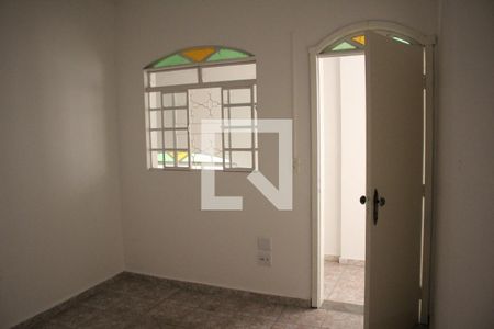 Casa para alugar com 4 quartos, 360m² em Vera Cruz, Contagem
