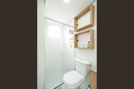 Apartamento à venda com 74m², 3 quartos e 2 vagas Apartamento à venda com 74m², 3 quartos e 2 vagasBanheiro social