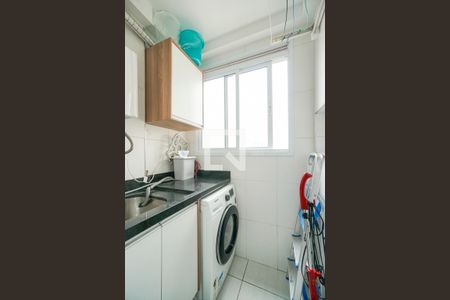 Apartamento à venda com 74m², 3 quartos e 2 vagas Apartamento à venda com 74m², 3 quartos e 2 vagasÁrea de serviço