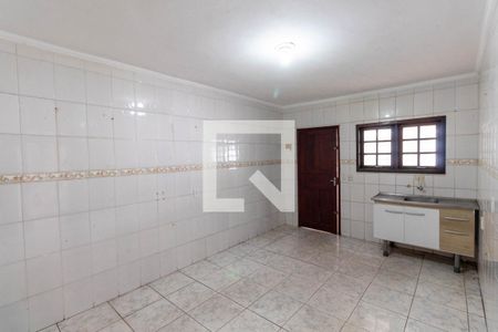 Casa para alugar com 110m², 2 quartos e 8 vagasCozinha