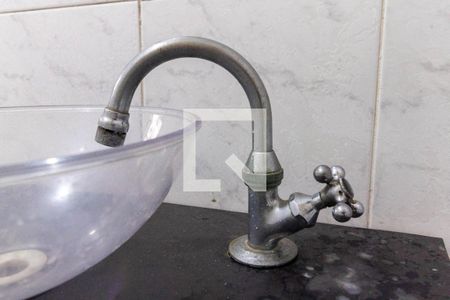 Casa para alugar com 110m², 2 quartos e 8 vagasBanheiro - torneira