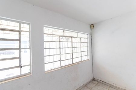 Casa para alugar com 110m², 2 quartos e 8 vagasQuintal