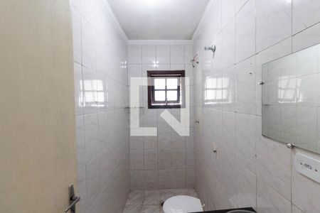 Casa para alugar com 110m², 2 quartos e 8 vagasBanheiro 2