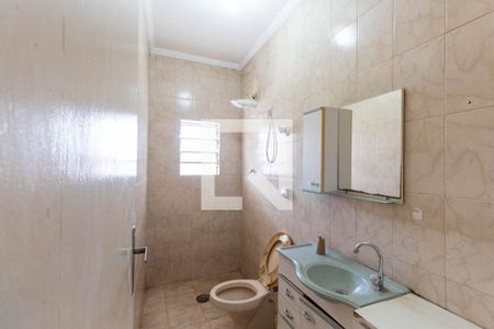 Casa para alugar com 110m², 2 quartos e 8 vagasBanheiro 1