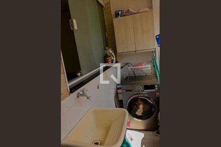 Apartamento à venda com 67m², 2 quartos e 1 vagaArea de serviço