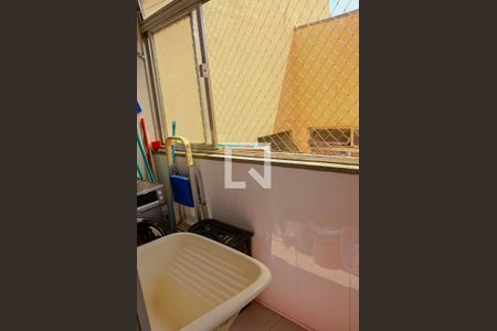 Apartamento à venda com 67m², 2 quartos e 1 vagaArea de serviço