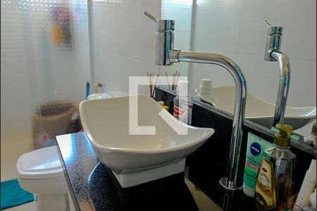 Apartamento à venda com 67m², 2 quartos e 1 vagaBanheiro