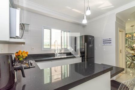 Casa à venda com 212m², 3 quartos e 6 vagas Casa à venda com 212m², 3 quartos e 6 vagasCozinha
