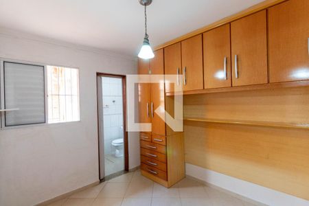 Quarto Suíte de casa para alugar com 1 quarto, 32m² em Jardim Três Marias, São Paulo