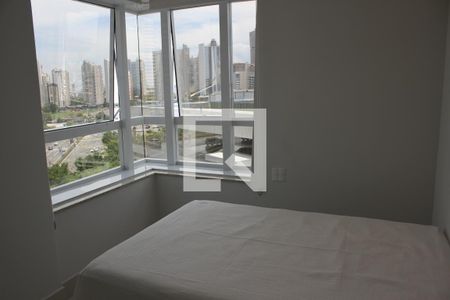 Quarto de apartamento para alugar com 3 quartos, 77m² em Jardim das Esmeraldas, Goiânia