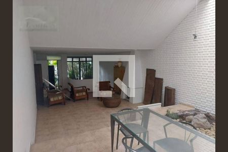 Casa à venda com 3 quartos, 320m² em Campo Belo, São Paulo