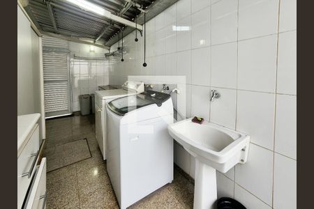 Casa para alugar com 224m², 4 quartos e 4 vagasÁrea de Serviço